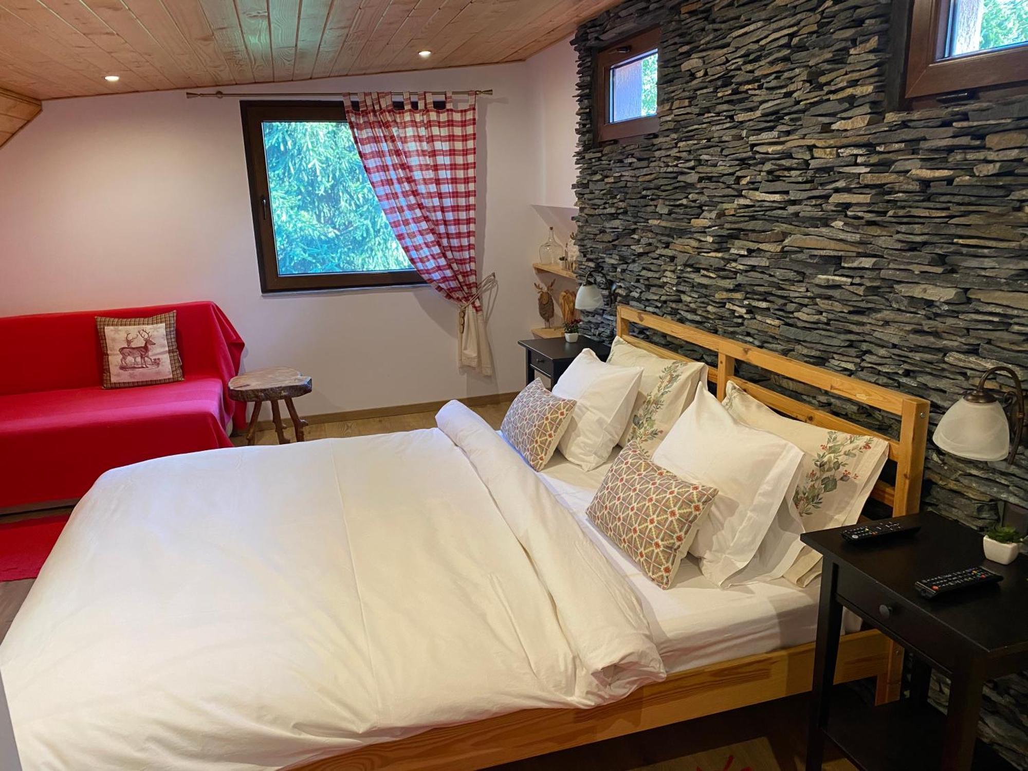 Mountain Chalet - Cabana La Muntele Baisorii Muntele Cacovei  Exteriör bild